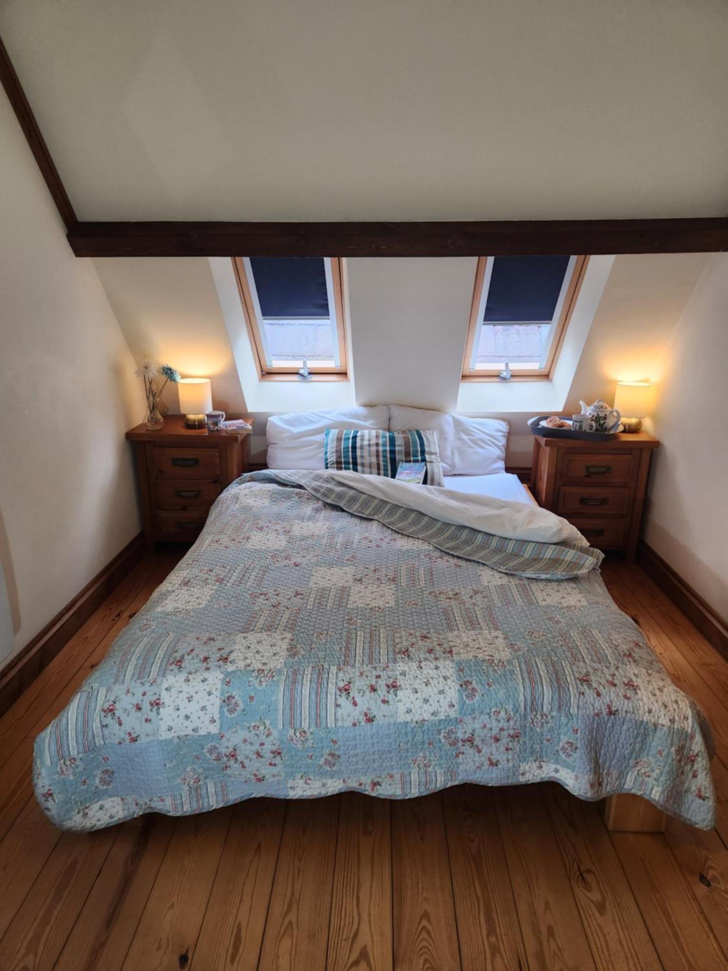 The Old School Caeathro, Snowdon, Eryri And Yr Wydffa Cottages Caernarfon Room photo